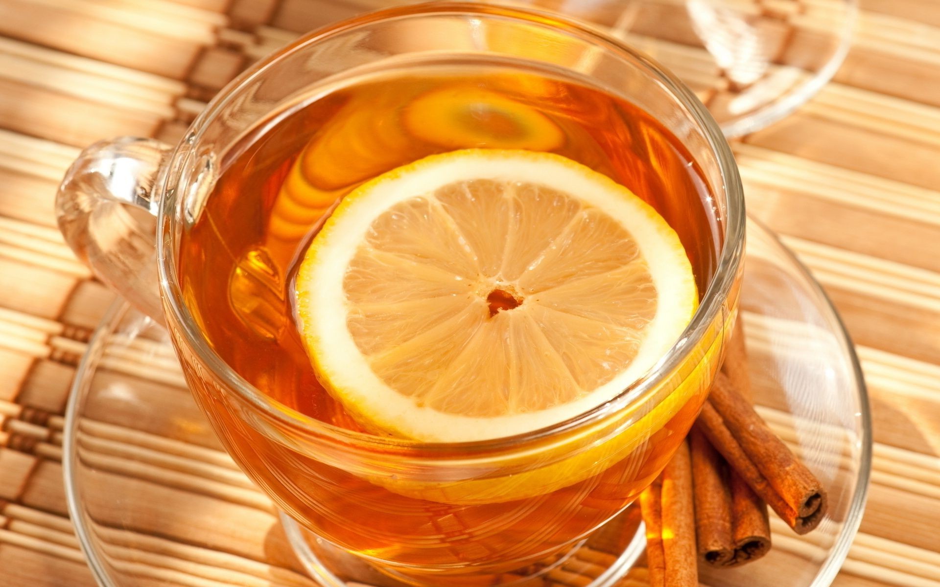 чай стекло пить горячая древесины кубок завтрак ароматические жидкость чашка еда вкус лимон домашние таблица кружка палка рассвет мед