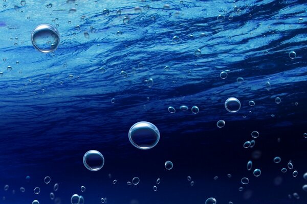 Капли чистой воды в море